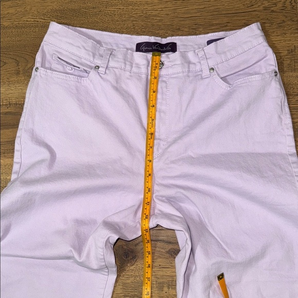 GLORIA VANDERBIT Amanda Women's Light Purple Jeans - Picture 3 of 10